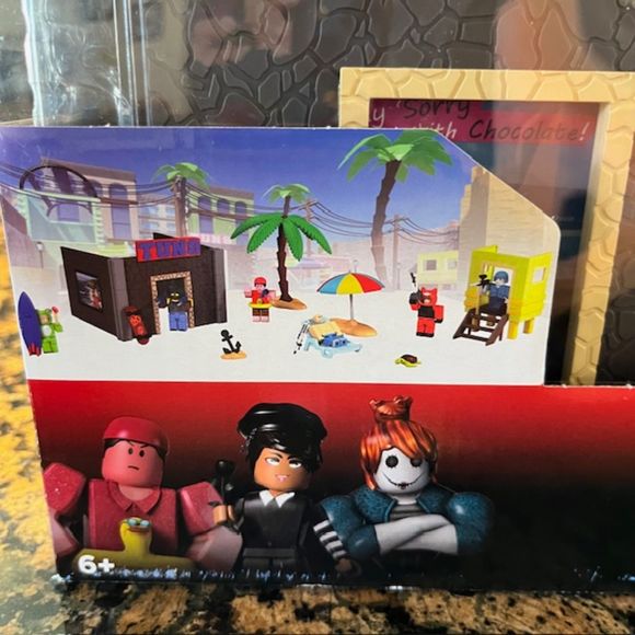 NEW Roblox ROB0599 Action Collection-Arsenal Operation Beach Day Deluxe Playset - Picture 7 of 11